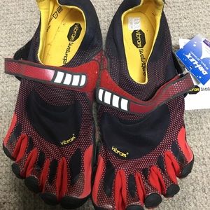 Vibram five fingers shoes
